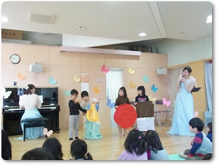 子どものためのクリスマスコンサート（日野の森保育園主催）