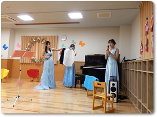 子どものためのクリスマスコンサート（浜甲子園2丁目保育園 主催）