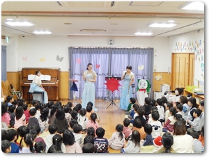 子どものためのクリスマスコンサート（同朋にこにこ園）