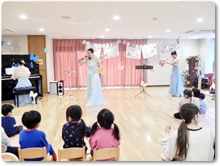 子どものためのコンサート（ニコニコ桜今津灯保育園）