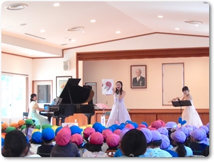 子どものためのクリスマスコンサート（ありの藤原ようちえん、キッズキャンパス））